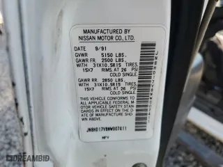 1992 Nissan Pathfinder LE with VIN JN8HD17Y8NW007411, listed as a Copart auction lot 46303355 with 200,848 mi miles and Salvage Title. Bid and sale history available at carsss.com. Image 12.