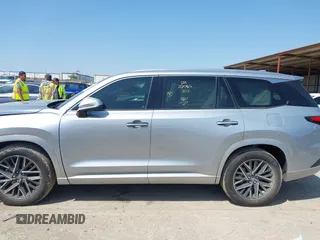 2024 Lexus TX 350 with VIN 5TDAAAA6XRS012001, listed as a IAAI auction lot 41920283 with 742 mi miles and . Bid and sale history available at DreamBid. Image 13.