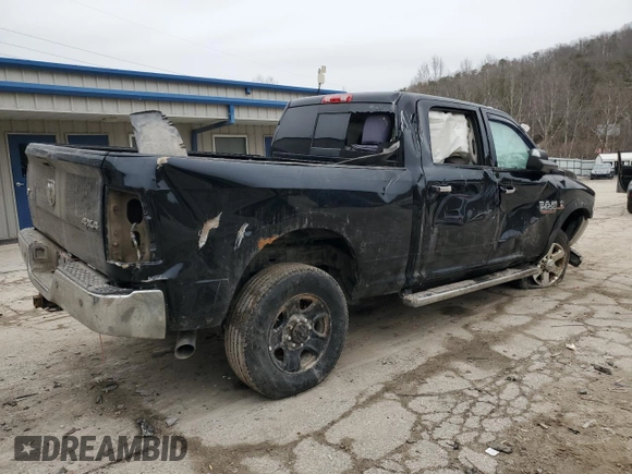 2015 Ram 2500 Big Horn z VIN 3C6UR5DL2FG569002, wystawiony jako Copart lot #43965245 z przebiegiem 147 592 mil mil oraz Szkoda całkowita • Salvage title. Historia ofert i sprzedaży dostępna na DreamBid. Obrazek 3.