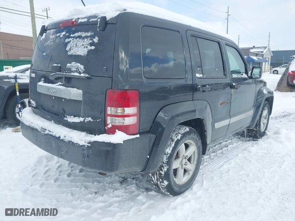 2009 Jeep Liberty Limited with VIN 1J8GN58K29W540097, listed as a IAAI auction lot 41593396 with 136,262 mi miles. Bid and sale history available at carsss.com. Image 4.