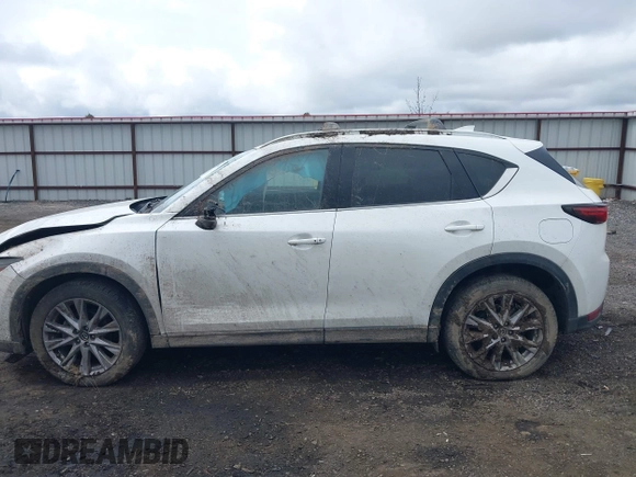 2019 Mazda CX-5 Grand Touring with VIN JM3KFBDM9K0697467, listed as a IAAI auction lot 41940364 with 62,015 mi miles. Bid and sale history available at carsss.com. Image 15.