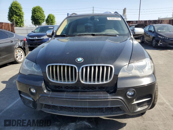 2012 BMW X5 35d z VIN 5UXZW0C51CL672406, wystawiony jako Copart lot #61686185 z przebiegiem 139 408 mil mil oraz Szkoda całkowita • Salvage title. Historia ofert i sprzedaży dostępna na DreamBid. Obrazek 5.