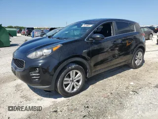 2018 Kia Sportage LX z VIN KNDPMCAC6J7310577, wystawiony jako Copart lot #52537125 z przebiegiem 132 934 mil mil oraz Czysty tytuł • Clean title. Historia ofert i sprzedaży dostępna na DreamBid. Obrazek 1.