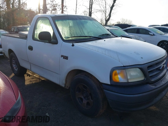 2002 Ford F-150 XL with VIN 1FTRF172X2NB18372, listed as a IAAI auction lot 41478280 with 240,736 mi miles. Bid and sale history available at carsss.com. Image 1.