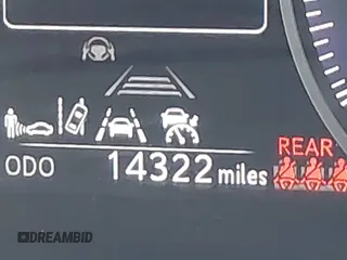 2024 Lexus NX 250 Premium z VIN 2T2GDCAZ7RC015465, wystawiony jako IAAI lot #42171196 z przebiegiem 14 322 mil mil oraz . Historia ofert i sprzedaży dostępna na DreamBid. Obrazek 16.