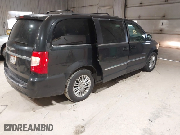 2014 Chrysler Town & Country Touring with VIN 2C4RC1BG5ER111459, listed as a IAAI auction lot 41368175 with 198,965 mi miles. Bid and sale history available at carsss.com. Image 4.
