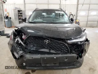 2025 Toyota Corolla Cross XLE с VIN 7MUDAABG0SV129473, выставлен на аукционе Copart как лот 52021975 с пробегом 9 748 миль миль и Списание • Salvage title. История ставок и продаж доступна на DreamBid. Изображение 5.