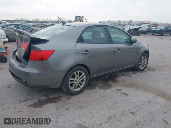 2012 Kia Forte EX with VIN KNAFU4A29C5592525, listed as a IAAI auction lot 41918436 with 190,213 mi miles. Bid and sale history available at carsss.com. Image 4.