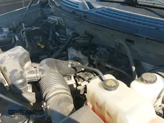 2009 Ford F-150 STX с VIN 1FTRX12W39FB28558, выставлен на аукционе IAAI как лот 42806947 с пробегом 289 431 миль миль и . История ставок и продаж доступна на DreamBid. Изображение 19.