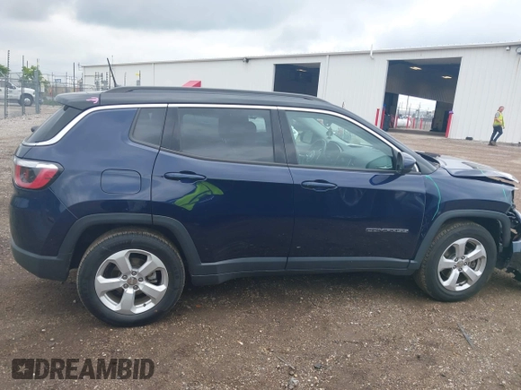 2018 Jeep Compass Latitude with VIN 3C4NJCBB9JT124968, listed as a IAAI auction lot 42378308 with 90,866 mi miles and . Bid and sale history available at DreamBid. Image 14.
