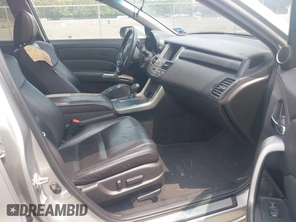 2011 Acura RDX with VIN 5J8TB1H29BA000158, listed as a IAAI auction lot 42433870 with 196,666 mi miles and . Bid and sale history available at DreamBid. Image 5.