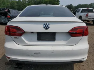 2013 Volkswagen Jetta GLI Autobahn с VIN 3VW4A7AJ2DM395295, выставлен на аукционе Copart как лот 60647345 с пробегом 198 802 миль миль и Списание • Salvage title. История ставок и продаж доступна на DreamBid. Изображение 6.