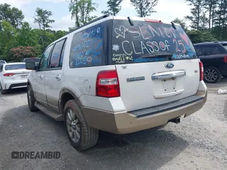 2011 Ford Expedition XLT with VIN 1FMJU1H54BEF07418, listed as a IAAI auction lot 42465469 with Not provided miles and . Bid and sale history available at DreamBid. Image 3.