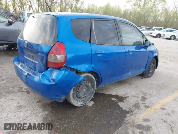 2008 Honda Fit z VIN JHMGD38498S043827, wystawiony jako IAAI lot #41990363 z przebiegiem 301 405 mil mil oraz . Historia ofert i sprzedaży dostępna na DreamBid. Obrazek 4.