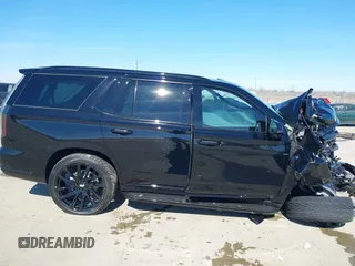 2025 Cadillac Escalade z VIN 1GYS8ERL0SR151490, wystawiony jako IAAI lot #41378504 z przebiegiem Nie podano mil oraz . Historia ofert i sprzedaży dostępna na DreamBid. Obrazek 13.