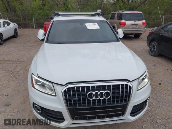 2015 Audi Q5 Premium Plus with VIN WA1LFAFP2FA116626, listed as a IAAI auction lot 42037581 with 113,038 mi miles. Bid and sale history available at carsss.com. Image 6.