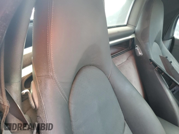 2005 Porsche Boxster с VIN WP0CA29875U711919, выставлен на аукционе Copart как лот 74299934 с пробегом Не указан миль и На запчасти • Non repairable. История ставок и продаж доступна на DreamBid. Изображение 10.