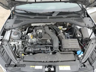 2024 Volkswagen Jetta Sport z VIN 3VWAM7BU7RM055585, wystawiony jako Copart lot #42109675 z przebiegiem 17 485 mil mil oraz Szkoda całkowita • Salvage title. Historia ofert i sprzedaży dostępna na DreamBid. Obrazek 11.