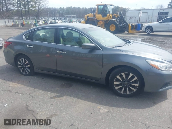 2017 Nissan Altima SV with VIN 1N4AL3AP8HC186315, listed as a IAAI auction lot 41967623 with 89,199 mi miles and . Bid and sale history available at carsss.com. Image 13.
