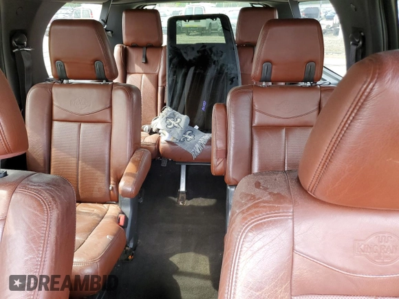 2013 Ford Expedition Max XLT с VIN 1FMJK1H56DEF00527, выставлен на аукционе Copart как лот 52957775 с пробегом 179 453 миль миль и Списание • Salvage title. История ставок и продаж доступна на DreamBid. Изображение 10.