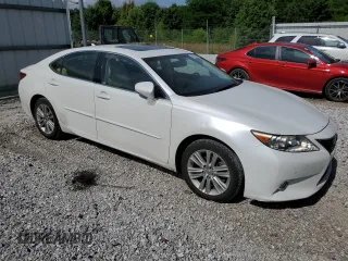 2014 Lexus ES 330 with VIN JTHBK1GG3E2105198, listed as a Copart auction lot 60158885 with 107,713 mi miles and Salvage title. Bid and sale history available at DreamBid. Image 4.