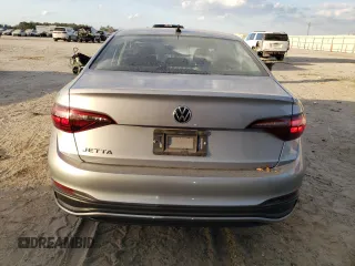 2024 Volkswagen Jetta S с VIN 3VW5M7BU5RM009948, выставлен на аукционе Copart как лот 45099755 с пробегом 9 813 миль миль и Списание • Salvage title. История ставок и продаж доступна на DreamBid. Изображение 6.