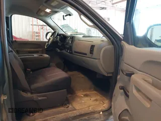2010 Chevrolet Silverado 1500 Work Truck with VIN 1GCPCPEX7AZ291985, listed as a IAAI auction lot 41667678 with 181,563 mi miles and . Bid and sale history available at DreamBid. Image 5.
