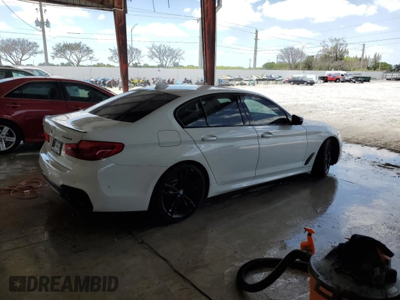 2020 BMW 5 Series M550i xDrive z VIN WBAJS7C07LBN96328, wystawiony jako Copart lot #52234045 z przebiegiem 46 515 mil mil oraz Nie do naprawy • Non repairable. Historia ofert i sprzedaży dostępna na DreamBid. Obrazek 3.
