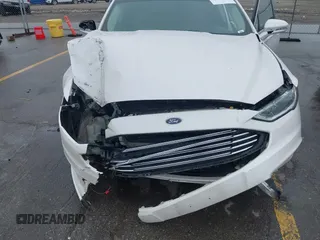 2017 Ford Fusion Hybrid Titanium с VIN 3FA6P0RUXHR317572, выставлен на аукционе IAAI как лот 42170169 с пробегом 138 987 миль миль и . История ставок и продаж доступна на DreamBid. Изображение 6.