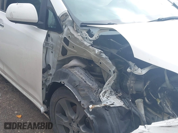 2015 Toyota Sienna SE с VIN 5TDXK3DC7FS599287, выставлен на аукционе IAAI как лот 41565671 с пробегом 111 626 миль миль и . История ставок и продаж доступна на DreamBid. Изображение 6.