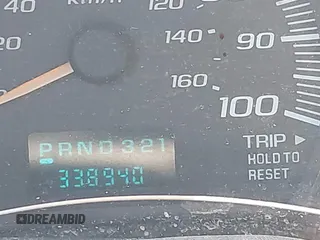 2007 Chevrolet Express Passenger with VIN 1GAHG35UX71176305, listed as a IAAI auction lot 41143812 with 338,940 mi miles and . Bid and sale history available at DreamBid. Image 16.
