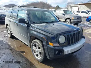 2007 Jeep Patriot Limited z VIN 1J8FF48W77D316919, wystawiony jako IAAI lot #41601000 z przebiegiem 176 242 mil mil oraz . Historia ofert i sprzedaży dostępna na DreamBid. Obrazek 1.