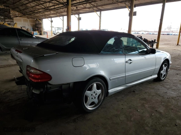2000 Mercedes-Benz CLK-Class with VIN WDBLK70G3YT033094, listed as a Copart auction lot 49511445 with 193,281 mi miles and Salvage Title. Bid and sale history available at carsss.com. Image 3.