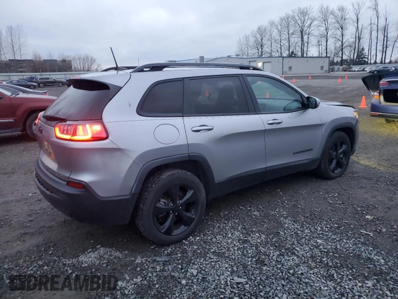 2021 Jeep Cherokee Latitude Plus z VIN 1C4PJLLBXMD143997, wystawiony jako Copart lot #87973025 z przebiegiem 64 267 mil mil oraz Szkoda całkowita • Salvage title. Historia ofert i sprzedaży dostępna na DreamBid. Obrazek 3.