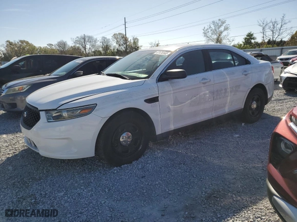 2014 Ford Sedan Police Interceptor with VIN 1FAHP2MK4EG118207, listed as a Copart auction lot 47470165 with 147,716 mi miles and Clean Title. Bid and sale history available at carsss.com. Image 1.