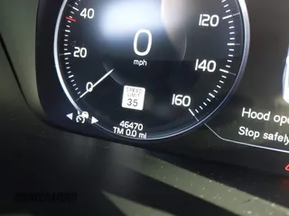 2017 Volvo S90 Momentum with VIN YV1A22MK0H1014633, listed as a IAAI auction lot 41266677 with 46,470 mi miles. Bid and sale history available at carsss.com. Image 16.