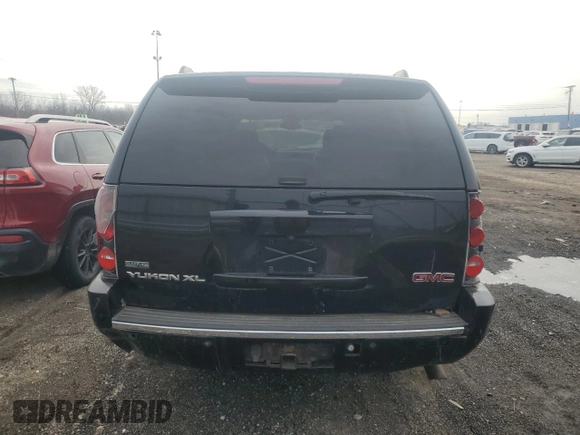 2010 GMC Yukon XL Denali with VIN 1GKUKMEF7AR151130, listed as a Copart auction lot 81472914 with 194,495 mi miles and Clean Title. Bid and sale history available at carsss.com. Image 6.
