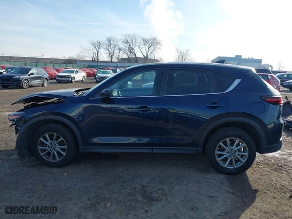 2022 Mazda CX-5 2.5 S Carbon Edition with VIN JM3KFBCM9N0565525, listed as a IAAI auction lot 41199351 with NaN miles. Bid and sale history available at carsss.com. Image 15.