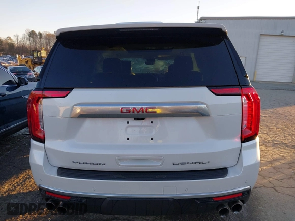 2024 GMC Yukon Denali with VIN 1GKS2DKL2RR179219, listed as a IAAI auction lot 41218126 with 16,031 mi miles. Bid and sale history available at carsss.com. Image 16.