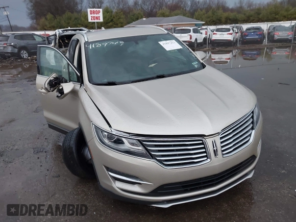 2017 Lincoln MKC Select z VIN 5LMCJ2C99HUL63006, wystawiony jako IAAI lot #41897413 z przebiegiem 76 202 mil mil oraz . Historia ofert i sprzedaży dostępna na DreamBid. Obrazek 1.