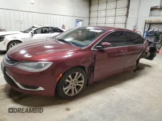 2015 Chrysler 200 Limited z VIN 1C3CCCABXFN670791, wystawiony jako Copart lot #55678725 z przebiegiem 148 988 mil mil oraz Szkody całkowita. Historia ofert i sprzedaży dostępna na DreamBid. Obrazek 1.