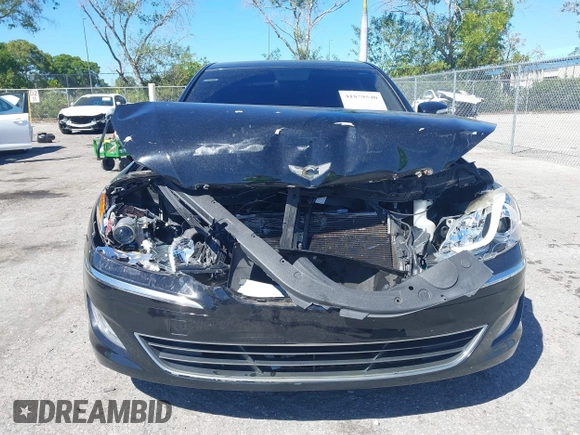 2013 Hyundai Genesis 3.8L with VIN KMHGC4DD7DU256396, listed as a IAAI auction lot 41839540 with 90,105 mi miles. Bid and sale history available at carsss.com. Image 13.