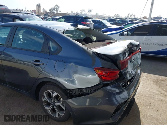2021 Kia Forte FE with VIN 3KPF24AD6ME387387, listed as a IAAI auction lot 42034607 with 28,554 mi miles and . Bid and sale history available at carsss.com. Image 6.