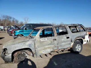 2004 Chevrolet Suburban LS with VIN 1GNFK16ZX4J106303, listed as a Copart auction lot 47078885 with 0 mi miles and Non Repairable. Bid and sale history available at carsss.com. Image 1.