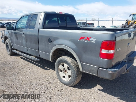 2004 Ford F-150 XLT with VIN 1FTPX14554NC14612, listed as a IAAI auction lot 41890306 with 208,248 mi miles. Bid and sale history available at carsss.com. Image 3.