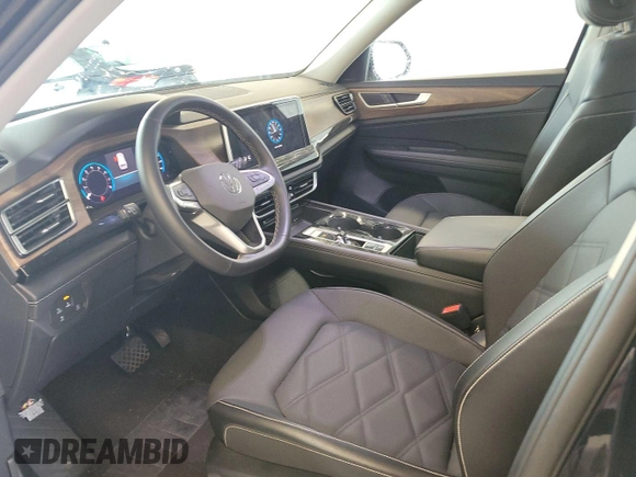 2024 Volkswagen Atlas SE with VIN 1V2HR2CA7RC555188, listed as a IAAI auction lot 42791847 with 29,357 mi miles and . Bid and sale history available at DreamBid. Image 23.