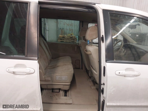 2003 Mazda MPV LX with VIN JM3LW28A930363655, listed as a IAAI auction lot 41668710 with 0 mi miles. Bid and sale history available at carsss.com. Image 8.