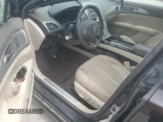 2017 Lincoln MKZ Reserve с VIN 3LN6L5E9XHR602563, выставлен на аукционе Copart как лот 59632305 с пробегом 80 876 миль миль и Списание • Salvage title. История ставок и продаж доступна на DreamBid. Изображение 8.
