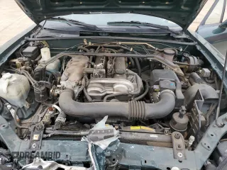 2001 Mazda MX-5 Miata z VIN JM1NB353810212392, wystawiony jako Copart lot #44398295 z przebiegiem 88 601 mil mil oraz Szkoda całkowita • Salvage title. Historia ofert i sprzedaży dostępna na DreamBid. Obrazek 13.