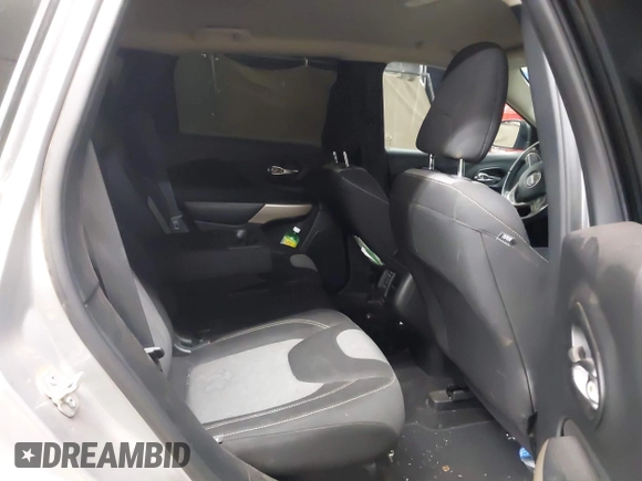2018 Jeep Cherokee Latitude with VIN 1C4PJMCX3JD579569, listed as a IAAI auction lot 42347011 with 129,990 mi miles and . Bid and sale history available at DreamBid. Image 8.